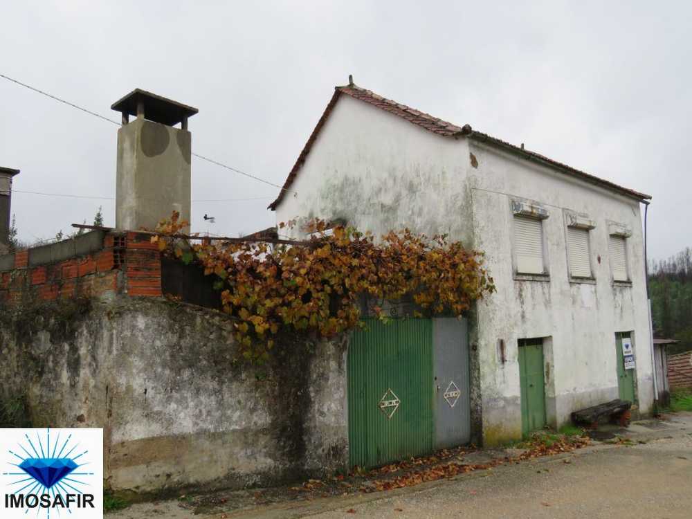 Castanheira de Pêra Castanheira De Pêra 屋 照片 #request.properties.id#