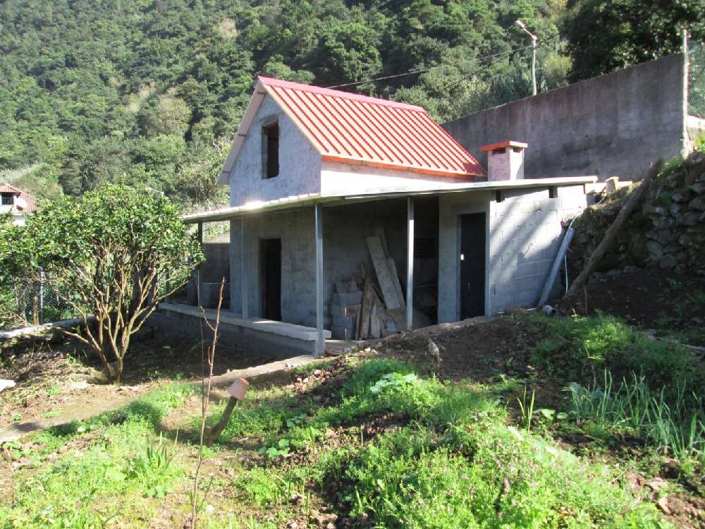 Santa Porto Moniz terreno foto #request.properties.id#