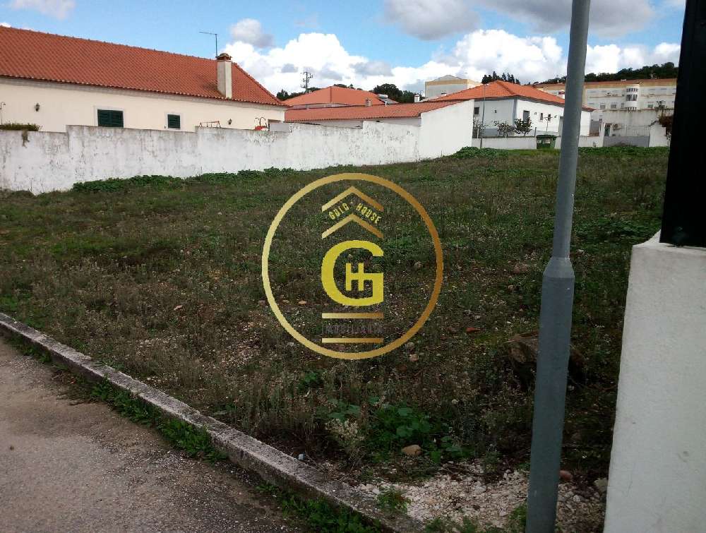 Santarém Santarém terreno foto #request.properties.id#