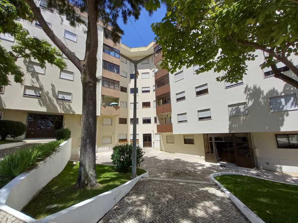 Vila Franca de Xira Vila Franca De Xira 公寓 照片 #request.properties.id#