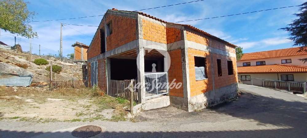 Montalegre Montalegre casa foto #request.properties.id#
