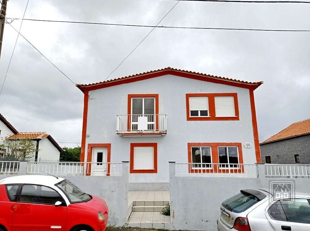 Lajes Praia Da Vitória casa foto #request.properties.id#