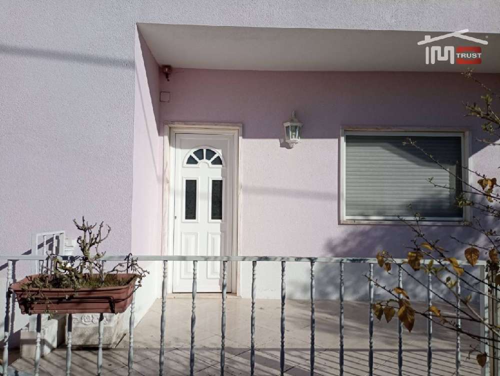 Cartaxo Cartaxo casa foto #request.properties.id#