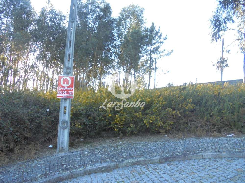 Rendufinho Póvoa De Lanhoso terreno foto #request.properties.id#