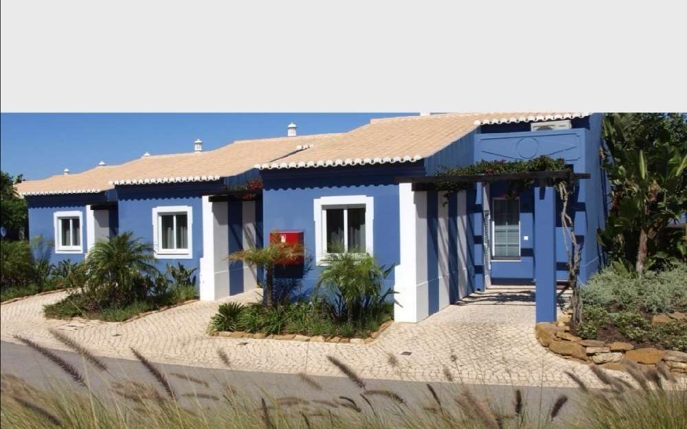  te koop hotel-restaurant  Carrascal  Lagoa (Algarve) 1