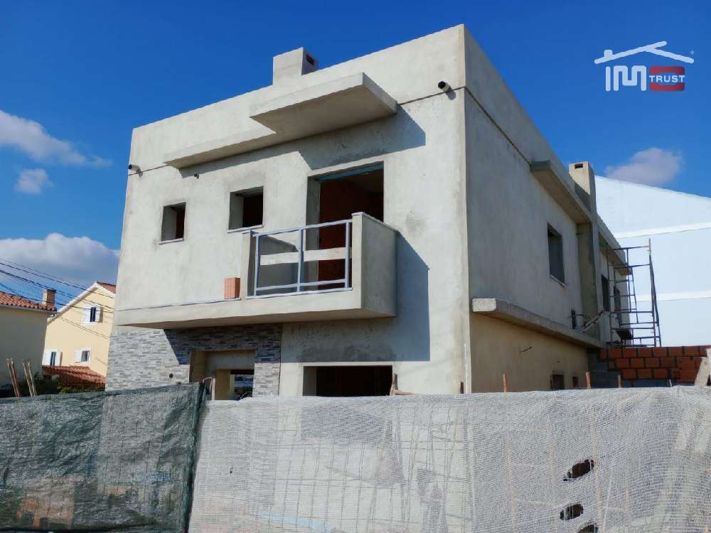 Fernão Ferro Seixal casa foto #request.properties.id#