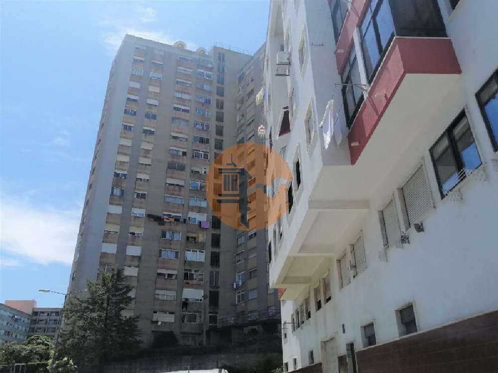 Frielas Loures apartamento foto #request.properties.id#