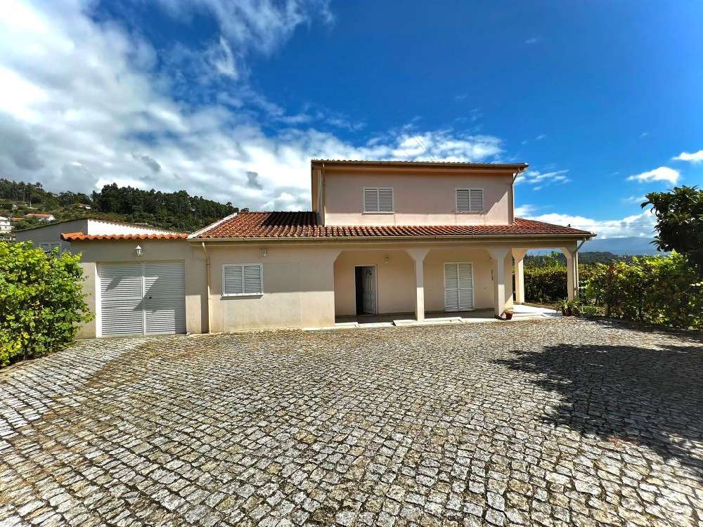 Telões Amarante casa foto #request.properties.id#