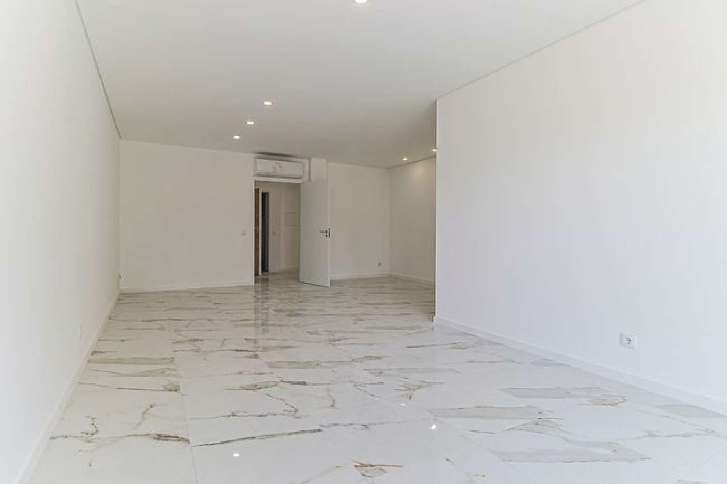  à venda apartamento Granja do Ulmeiro Soure 2