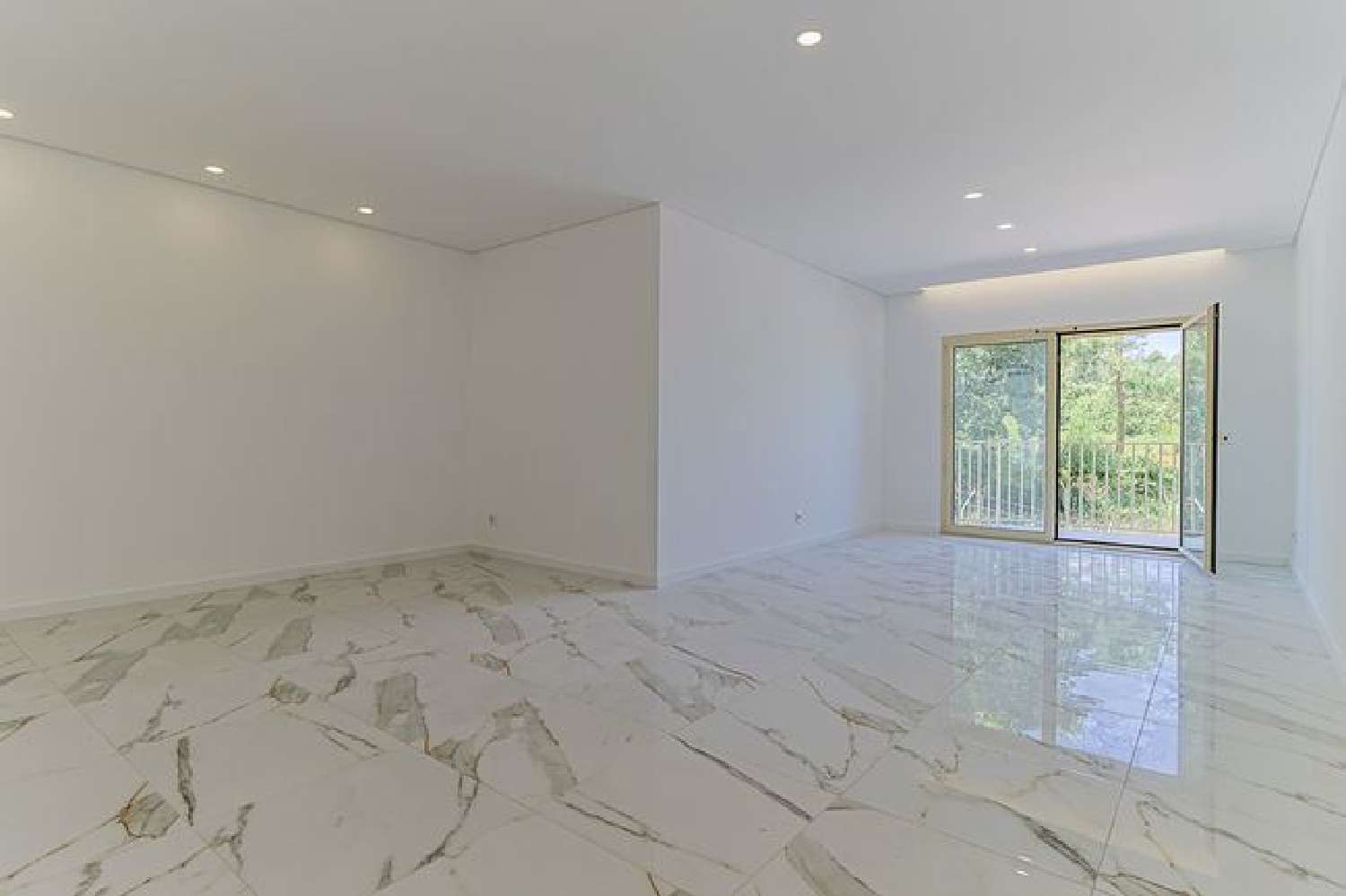  à venda apartamento Granja do Ulmeiro Soure 3