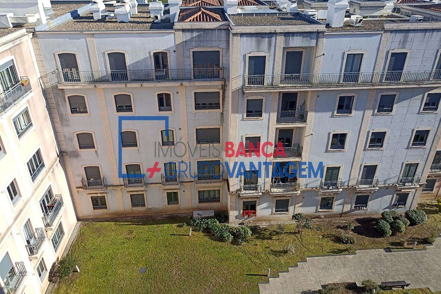  à venda apartamento Oliveira do Douro Cinfães 3