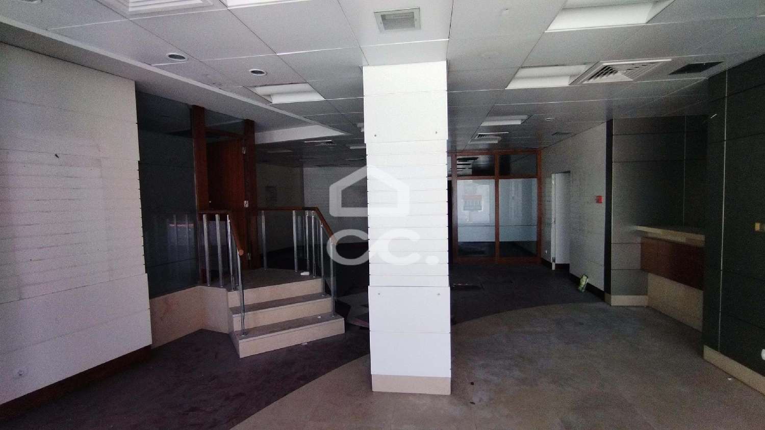  for sale commercial Leiria Leiria 3