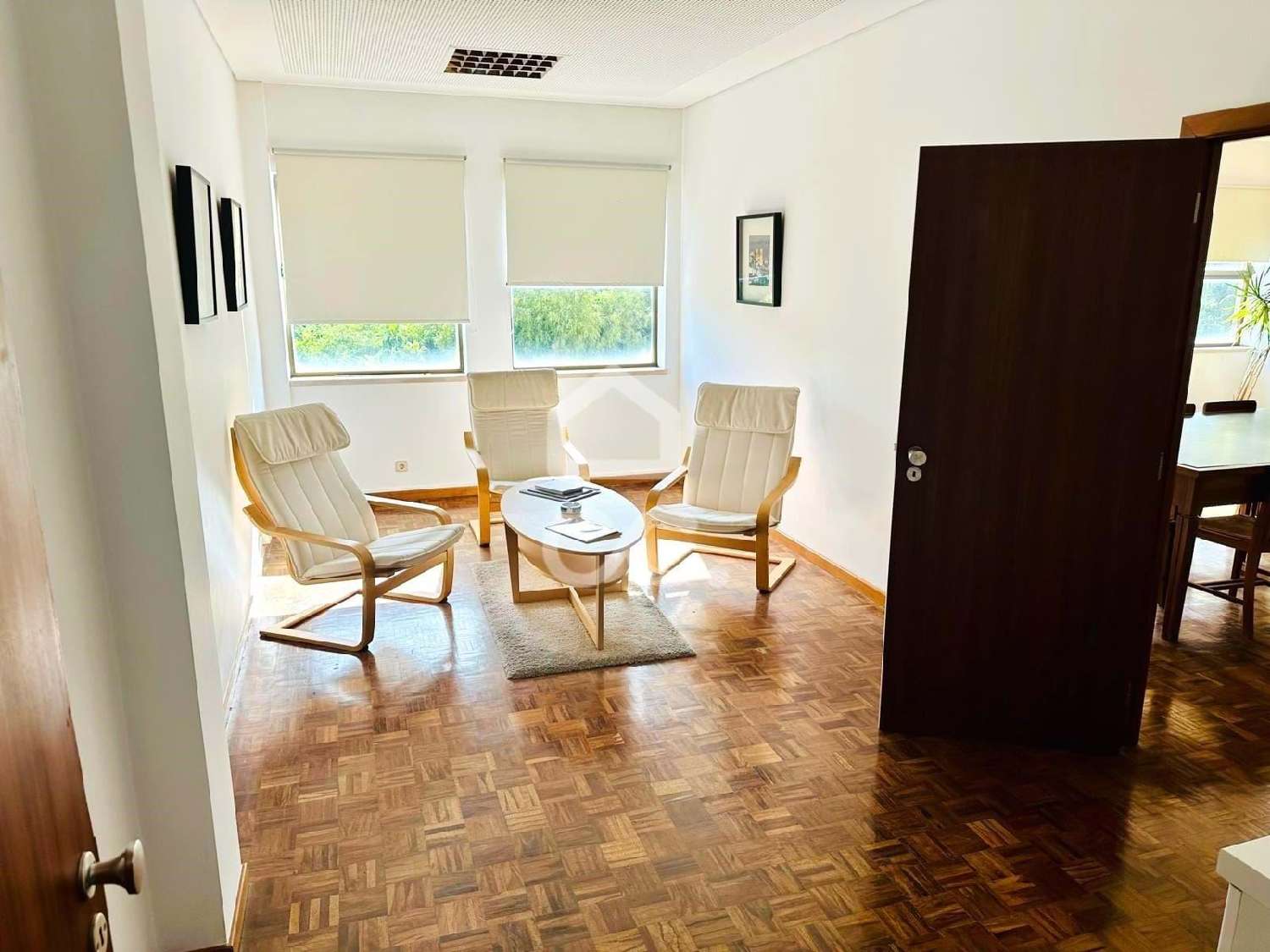  à venda casa Barcarena Oeiras 3
