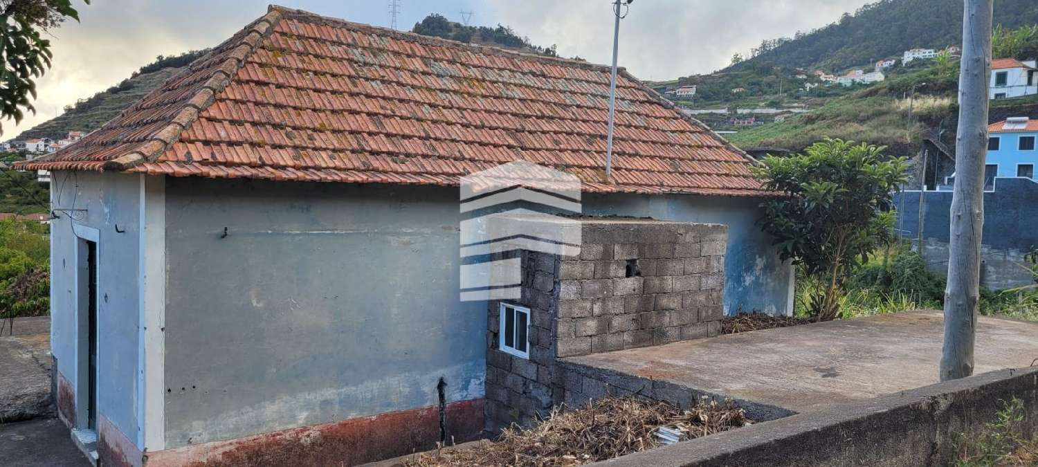 à venda casa Campanário Ribeira Brava 2