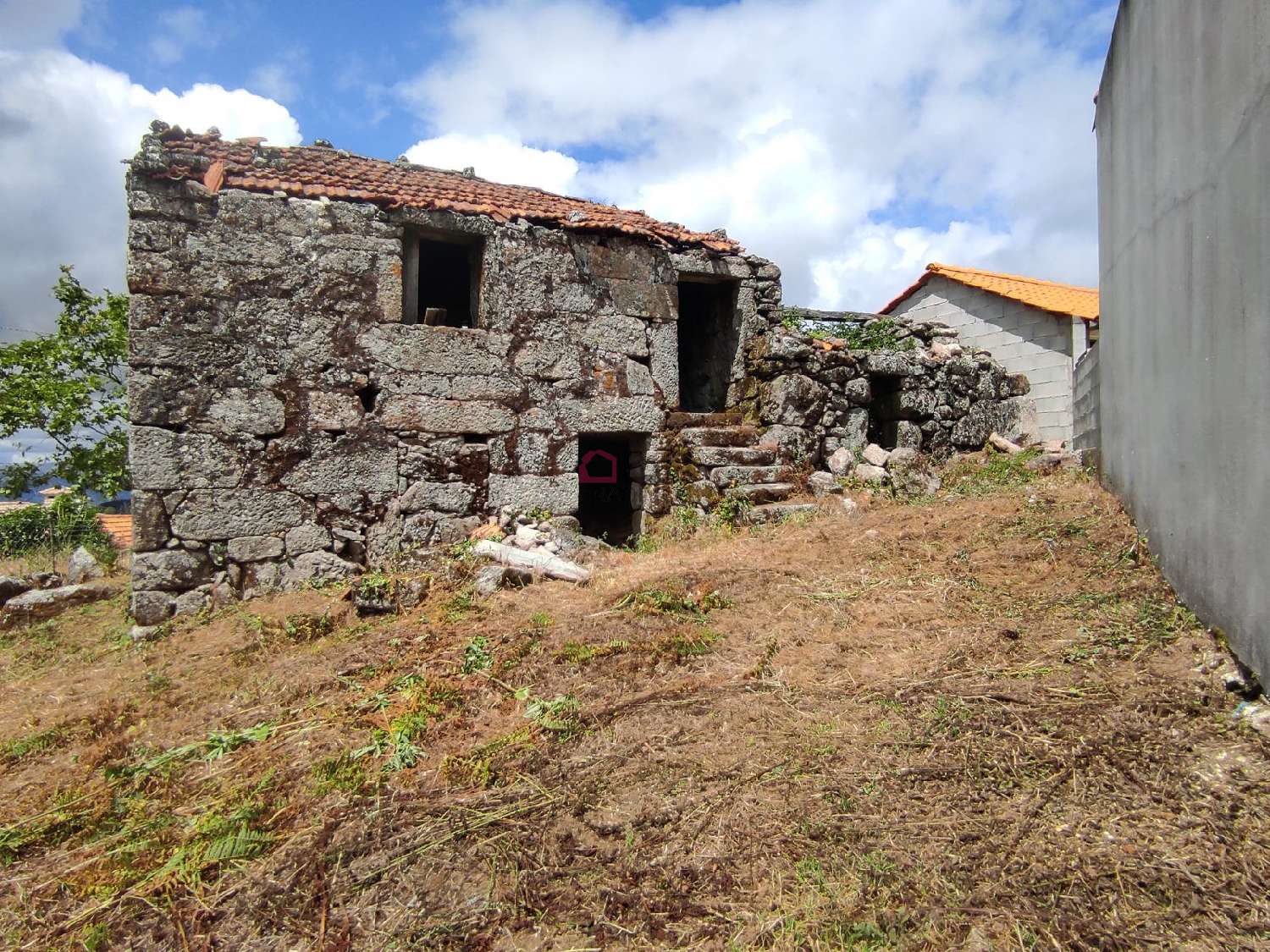 te koop huis Carvalhal Castro Daire 3