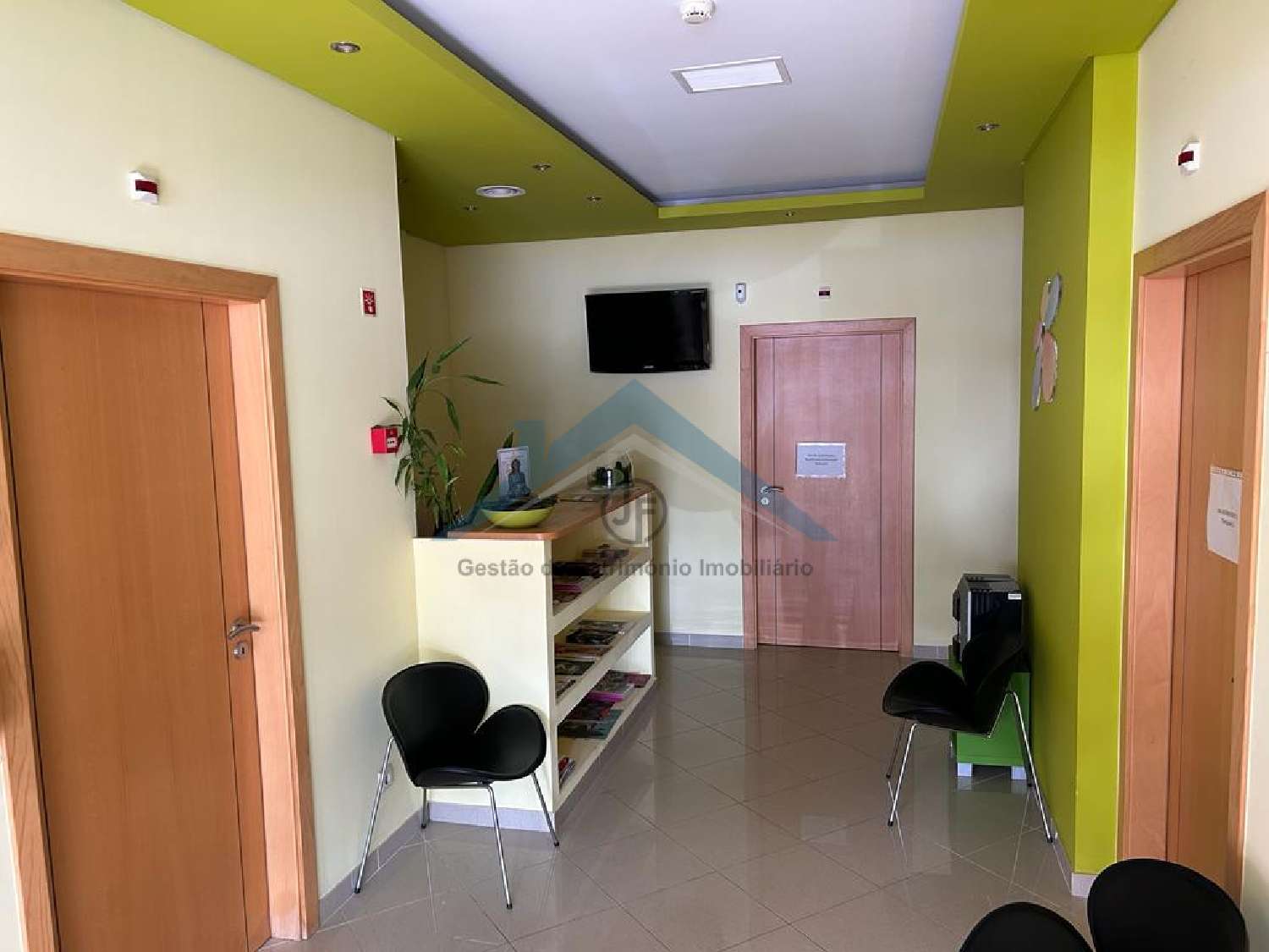 à venda loja Loulé Loulé 2