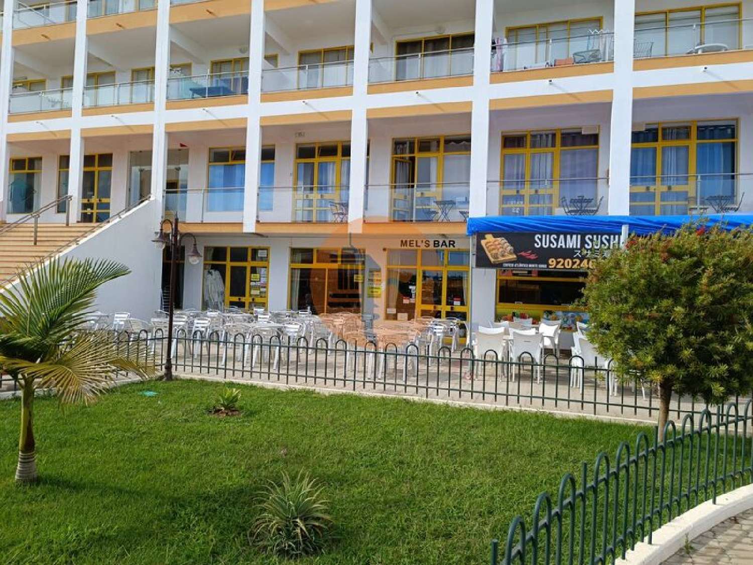  à venda loja Monte Gordo Vila Real De Santo António 1