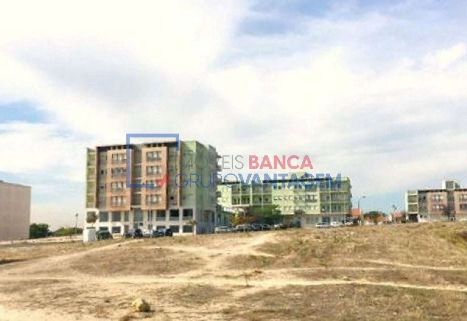 à venda terreno Apelação Loures 3