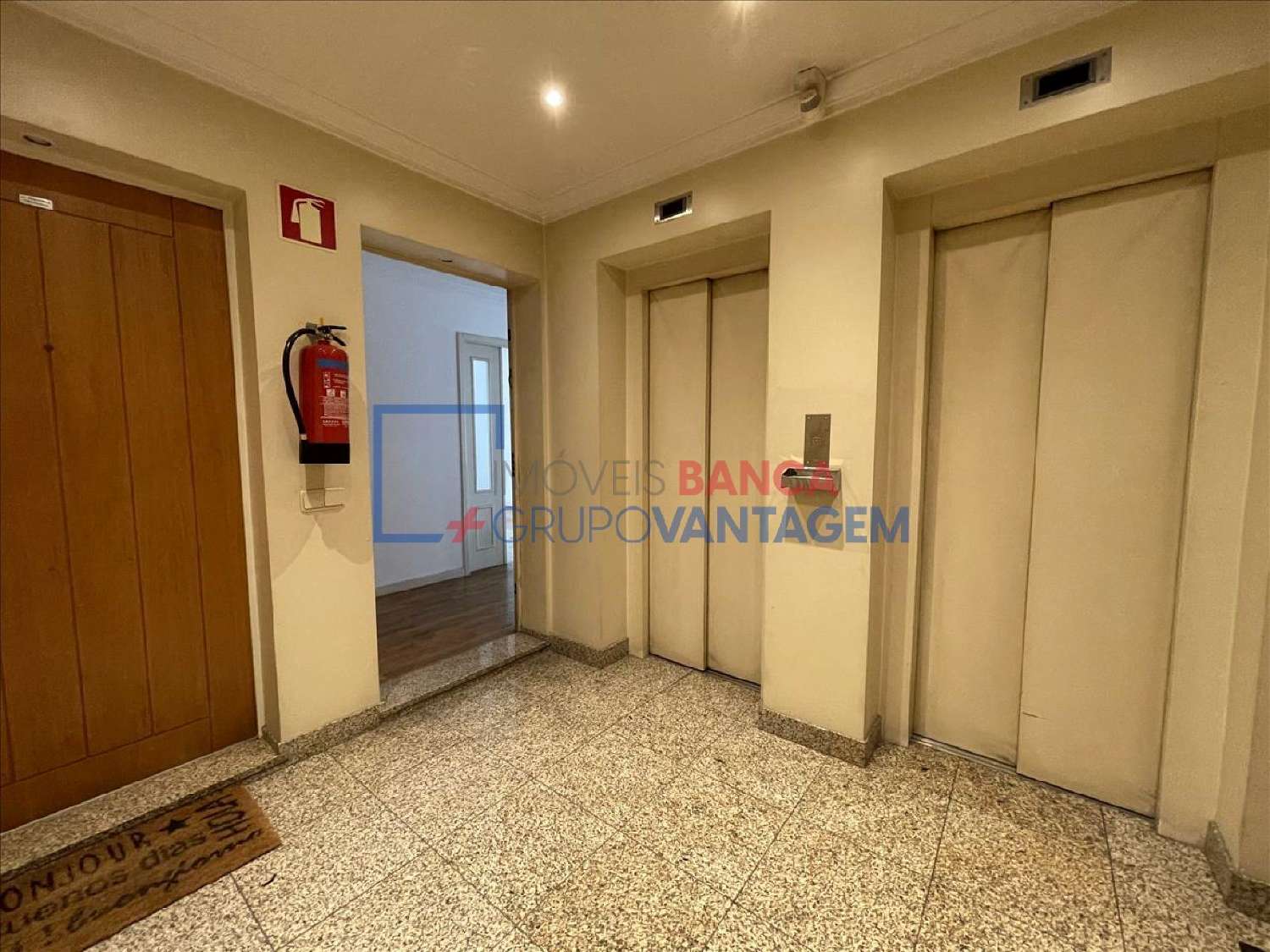 à venda apartamento Maia Maia 2
