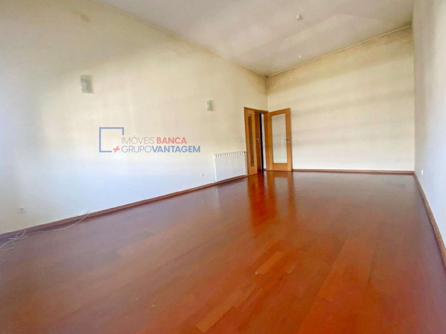  à venda apartamento Oliveira do Douro Cinfães 3